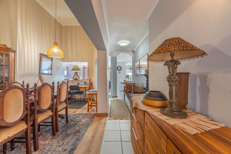 7 Bedroom Property for Sale in Wavecrest Eastern Cape